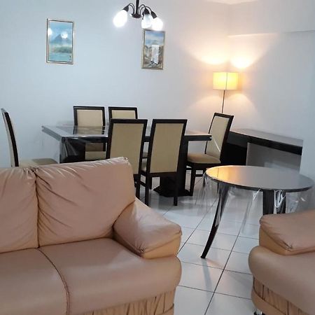 Otimo Apto Em Pitangueiras A Uma Quadra Da Praia C/ 2 Vagas E Ar Condicionado. Guaruja Bagian luar foto